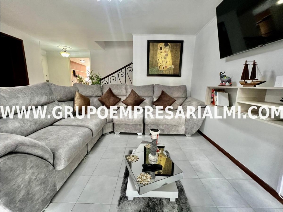 GRANDIOSO APARTAMENTO EN ARRIENDO - SECTOR LAURELES COD: 31532 — foto 3