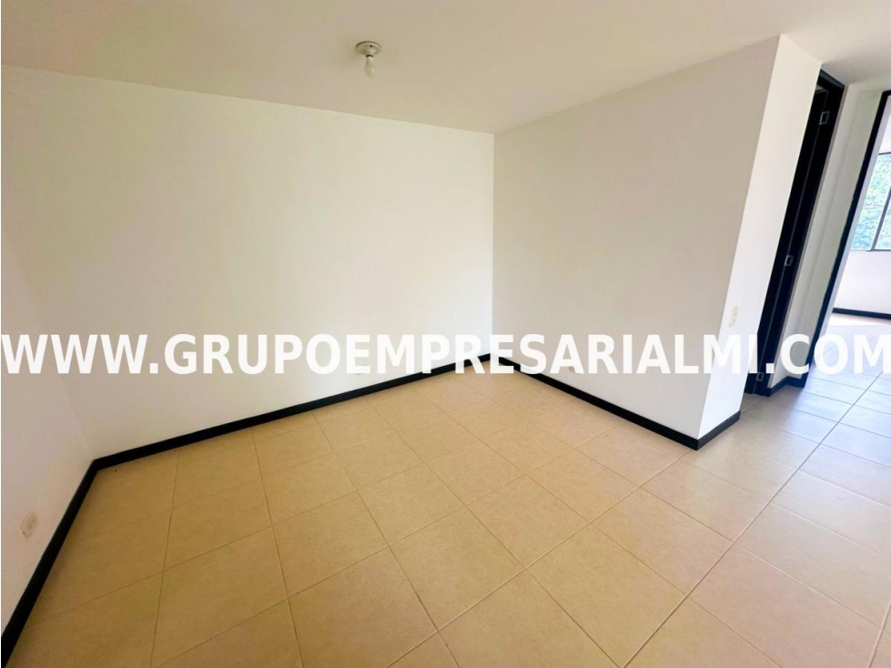 GRANDIOSO APARTAMENTO EN ARRIENDO - SECTOR LOMA DEL INDIO COD: 31814 — foto 3