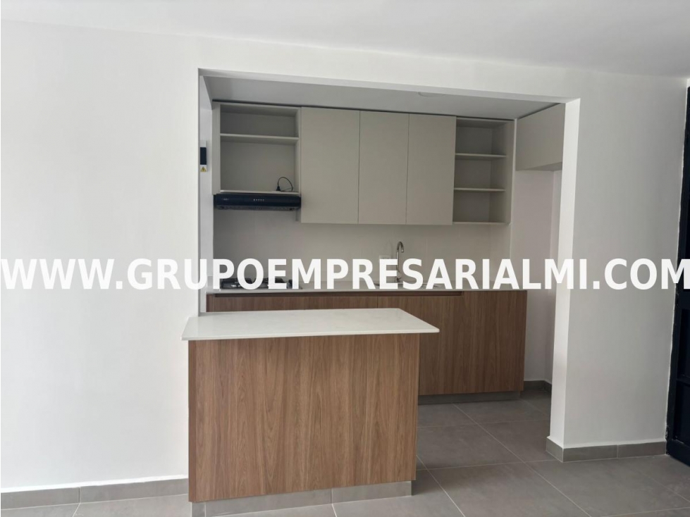 GRANDIOSO APARTAMENTO EN ARRIENDO - SECTOR CUATRO ESQUINAS COD: 32105 — foto 5