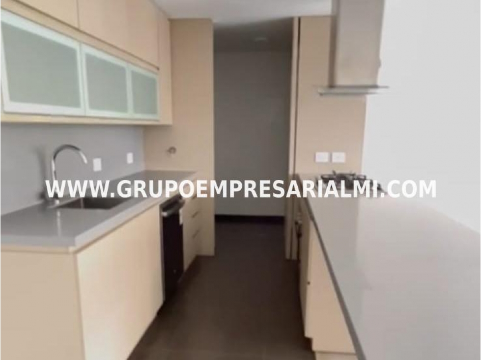 GRANDIOSO APARTAMENTO EN ARRIENDO - SECTOR LAS PALMAS COD: 32176 — foto 3