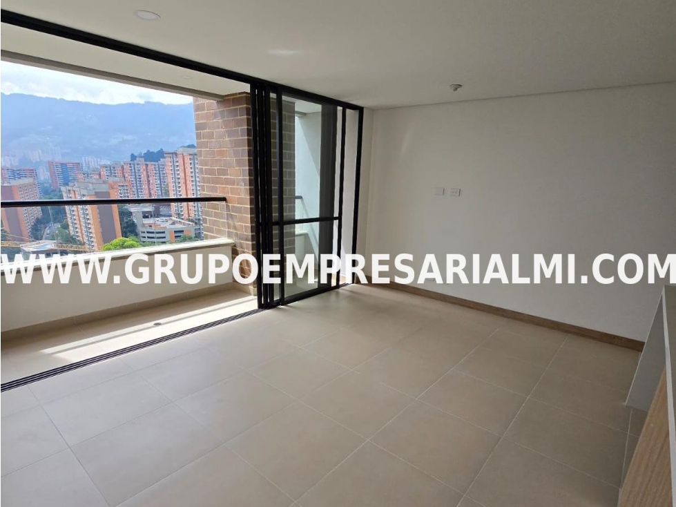 GRANDIOSO APARTAMENTO EN ARRIENDO - SECTOR LOMA DEL BARRO COD: 32180 — foto 4