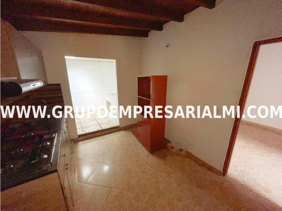 GRANDIOSO APARTAMENTO EN ARRIENDO - SECTOR LOS ALPES COD: 32196 — foto 3