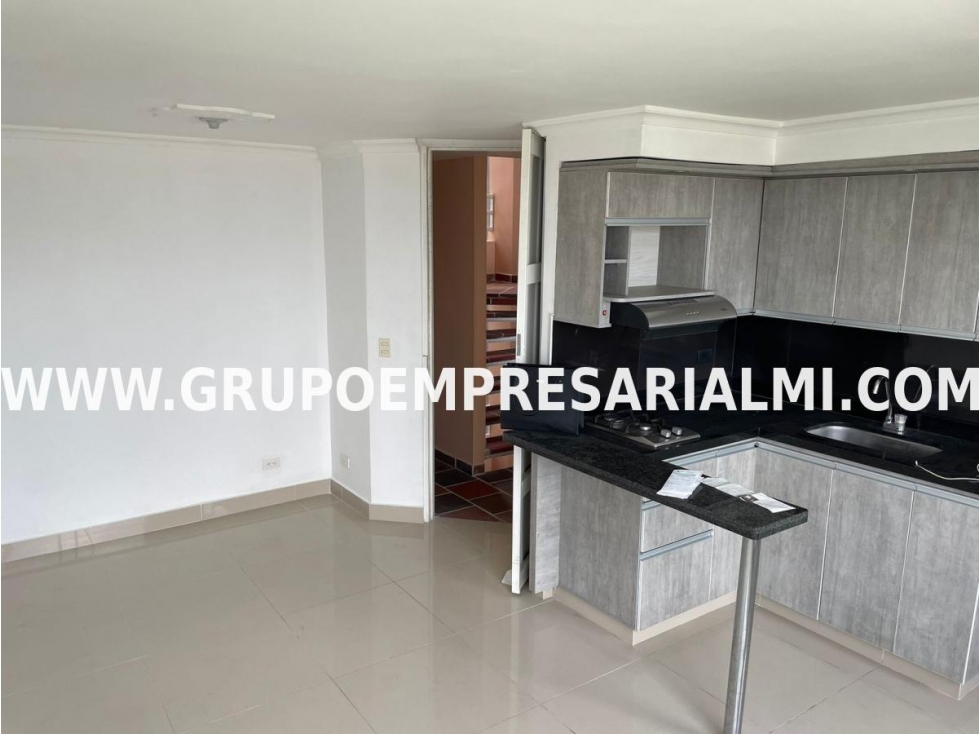 GRANDIOSO APARTAMENTO EN ARRIENDO - SECTOR SANTA MARÍA COD: 2487 — foto 6