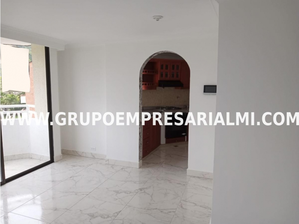 GRANDIOSO APARTAMENTO EN ARRIENDO - SECTOR LAS PALMAS COD: 32451