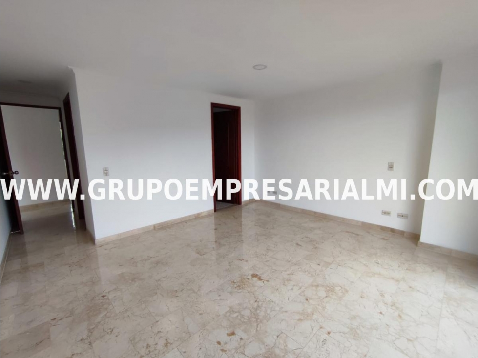 GRANDIOSO APARTAMENTO EN ARRIENDO - SECTOR LAS PALMAS COD: 32609