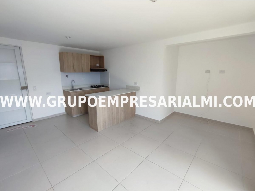 GRANDIOSO APARTAMENTO EN ARRIENDO - SECTOR SANTA MARÍA COD: 32729 — foto 4