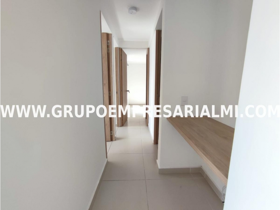 GRANDIOSO APARTAMENTO EN ARRIENDO - SECTOR SANTA MARÍA COD: 32729 — foto 6