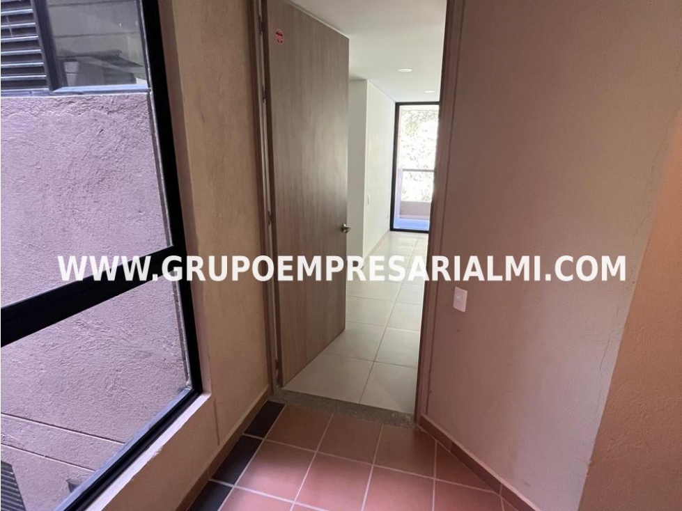GRANDIOSO APARTAMENTO EN ARRIENDO - SECTOR EL RETIRO COD: 32816 — foto 6