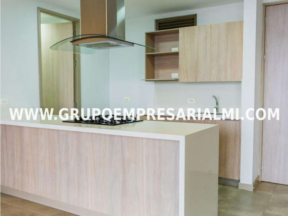 GRANDIOSO APARTAMENTO EN ARRIENDO - SECTOR ZÚÑIGA COD: 32898 — foto 2