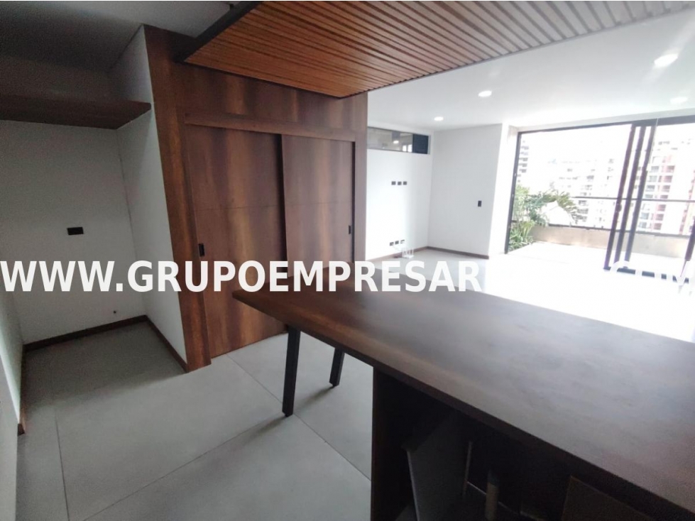 GRANDIOSO APARTAMENTO EN ARRIENDO - SECTOR LAS PALMAS COD: 32920 — foto 3