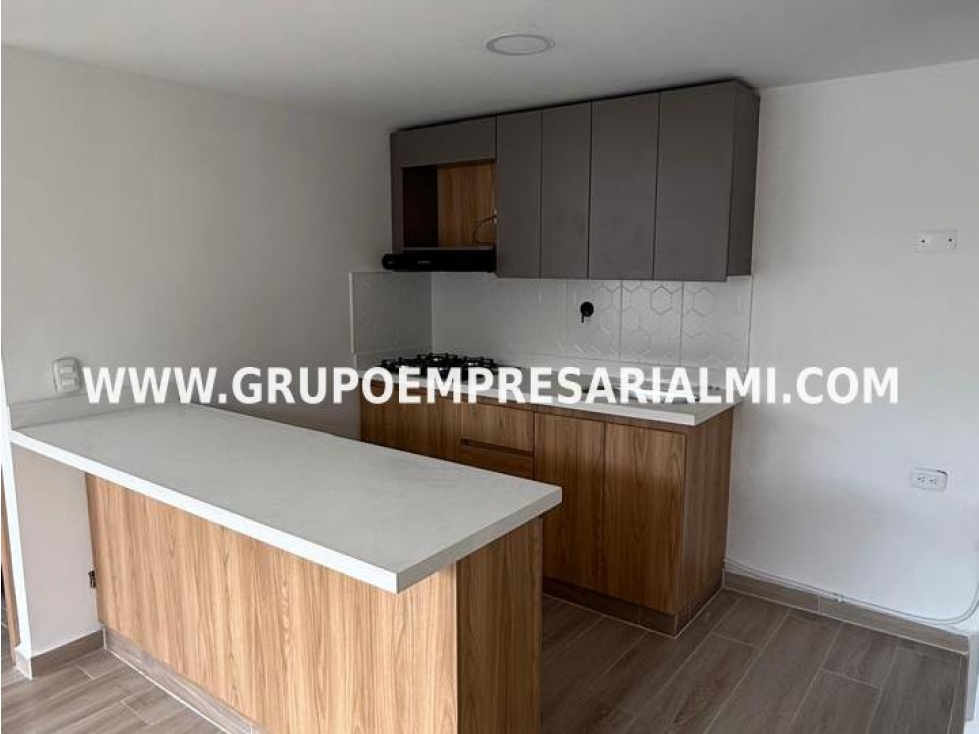 GRANDIOSO APARTAMENTO EN ARRIENDO - SECTOR EL PORVENIR COD: 33073 — foto 2