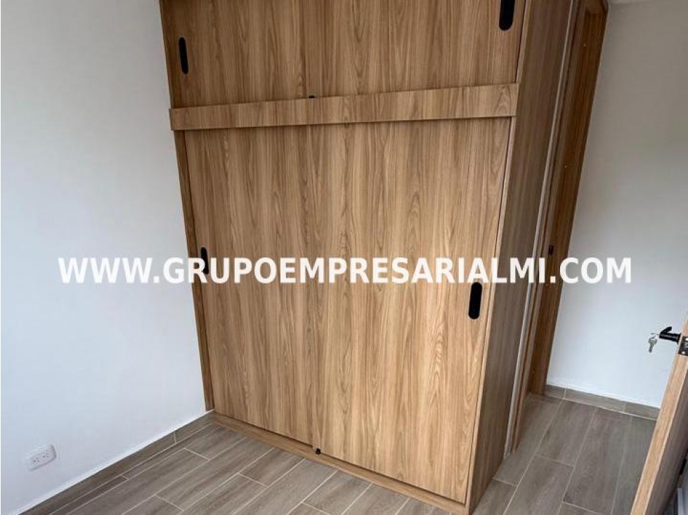 GRANDIOSO APARTAMENTO EN ARRIENDO - SECTOR EL PORVENIR COD: 33073 — foto 3