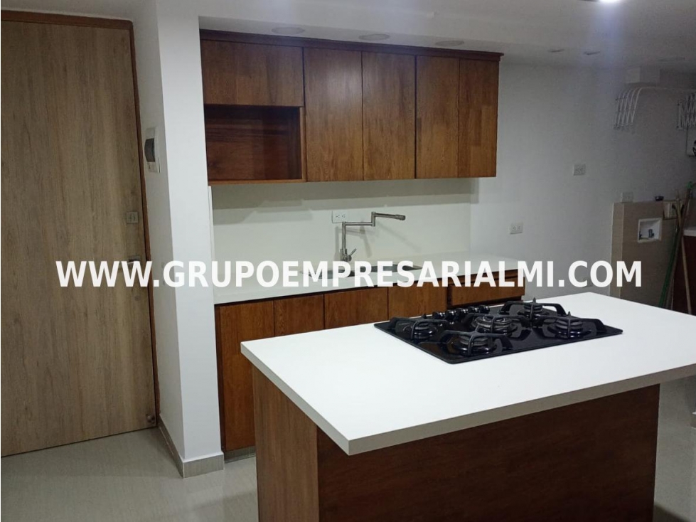 GRANDIOSO APARTAMENTO EN ARRIENDO - SECTOR RIONEGRO COD: 33201