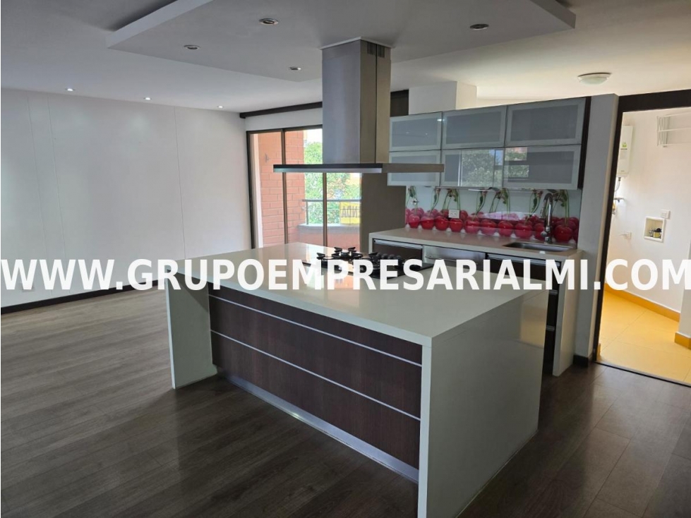 GRANDIOSO APARTAMENTO EN ARRIENDO - SECTOR CASTROPOL COD: 33553 - 5