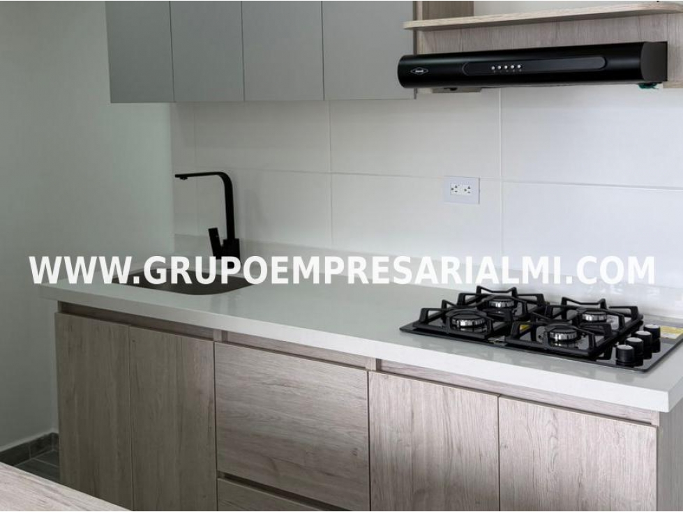 GRANDIOSO APARTAMENTO EN ARRIENDO - SECTOR SANTA ANA COD: 33713 — foto 3