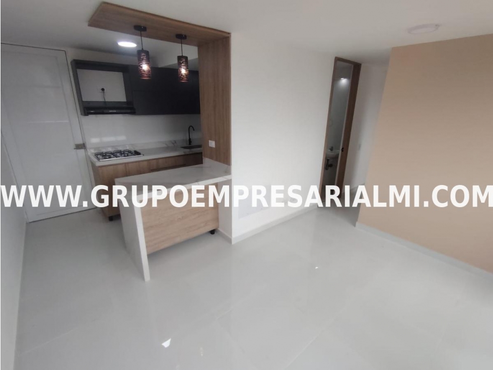 GRANDIOSO APARTAMENTO EN ARRIENDO - SECTOR SANTA ANA COD: 33795 — foto 6