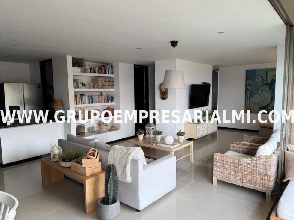 GRANDIOSO APARTAMENTO EN ARRIENDO - SECTOR EL TESORO COD: 33956 — foto 2