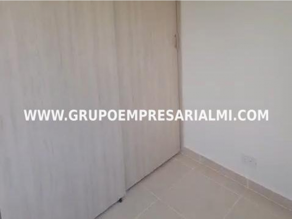 GRANDIOSO APARTAMENTO EN VENTA - SECTOR LA ESTRELLA COD: 30019 - 6