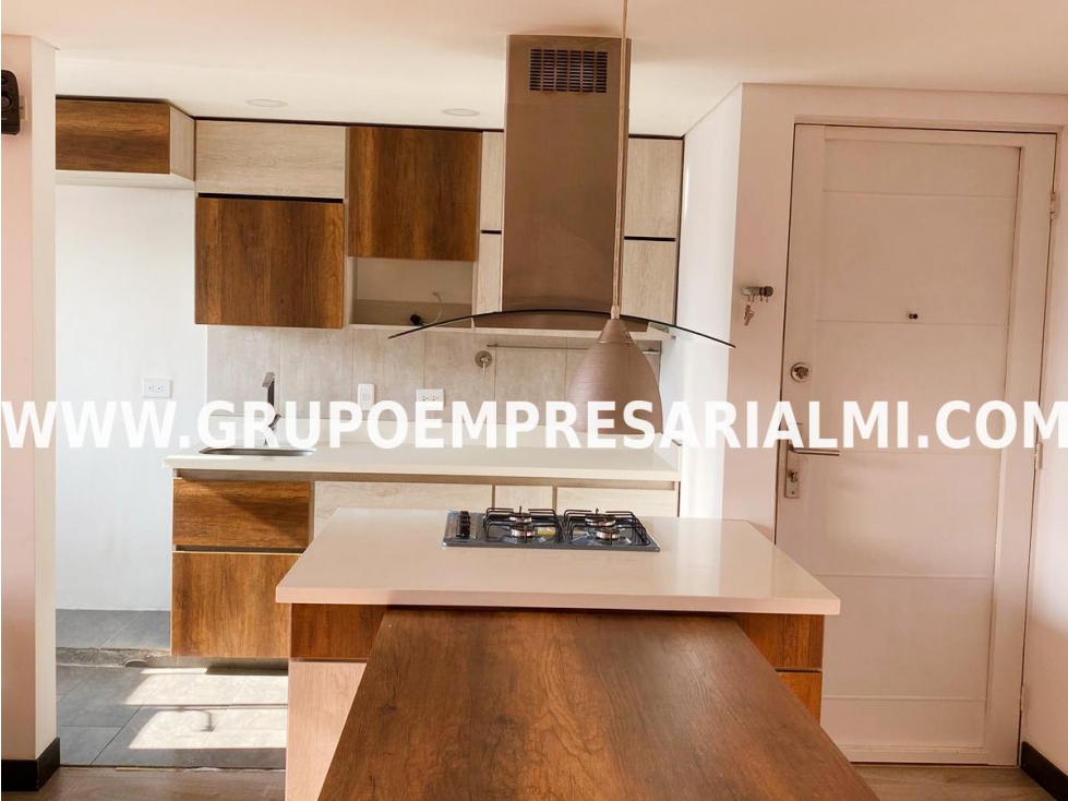 GRANDIOSO APARTAMENTO EN VENTA - SECTOR EL MIRADOR COD: 31012