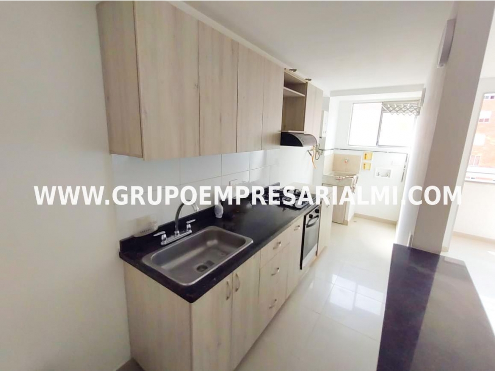 GRANDIOSO APARTAMENTO EN VENTA - SECTOR CIUDAD DEL RÍO COD: 31306