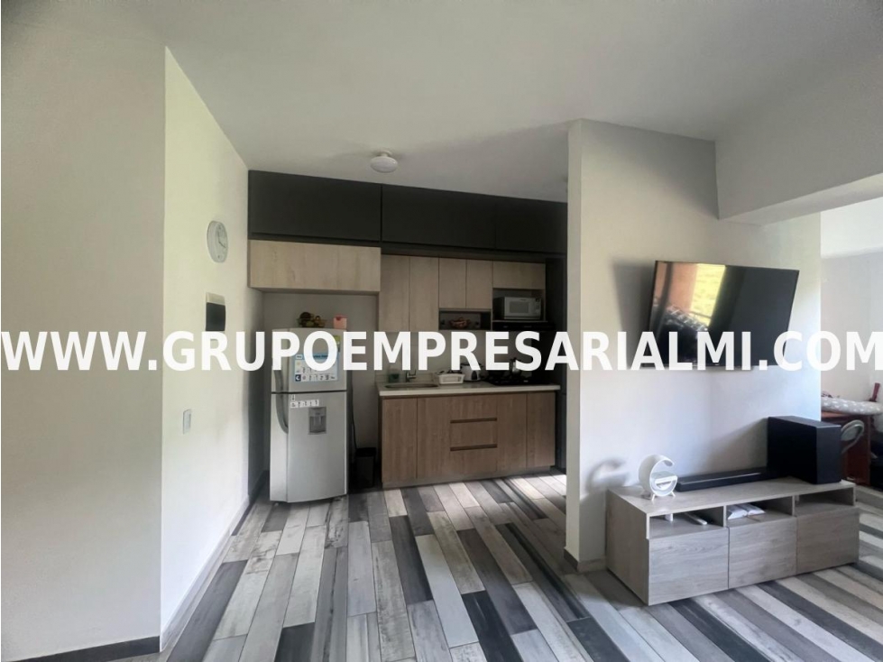 GRANDIOSO APARTAMENTO EN VENTA - SECTOR LA NAVARRA COD: 31703