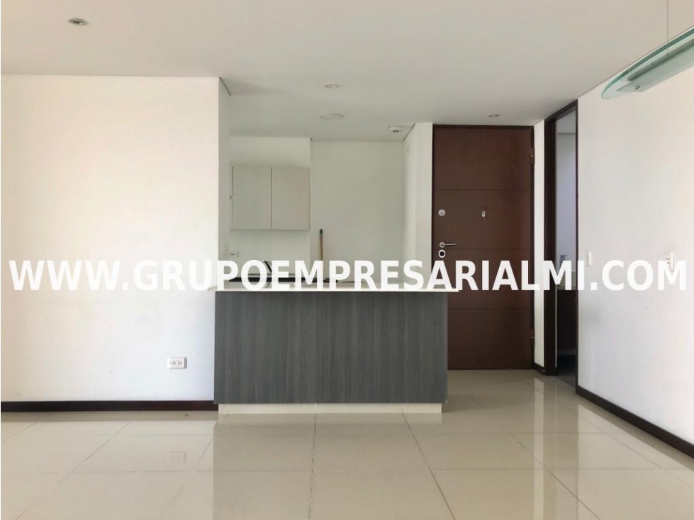 GRANDIOSO APARTAMENTO EN VENTA - SECTOR EL ESMERALDAL COD: 31989 — foto 3