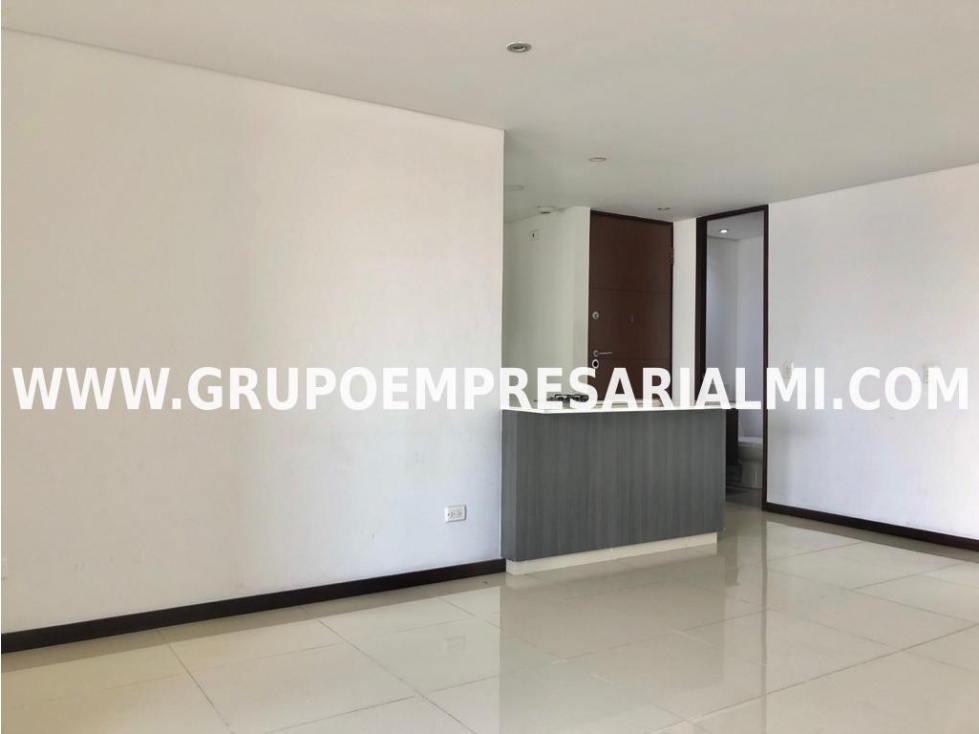 GRANDIOSO APARTAMENTO EN VENTA - SECTOR EL ESMERALDAL COD: 31989 — foto 4