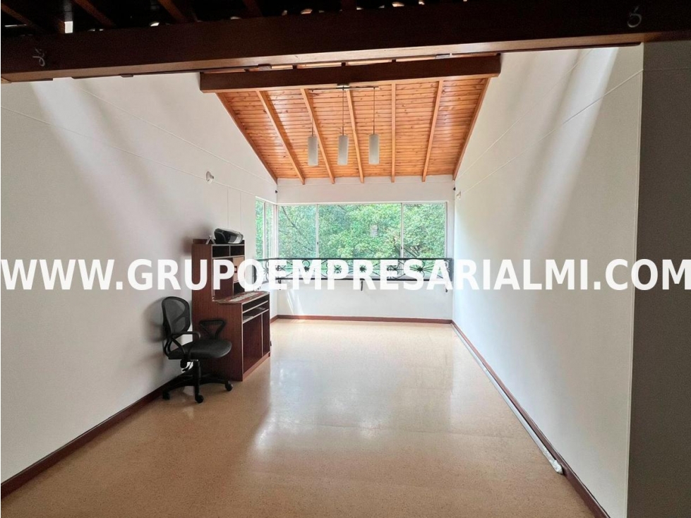 GRANDIOSO APARTAMENTO EN VENTA - SECTOR SIMÓN BOLÍVAR COD: 32443