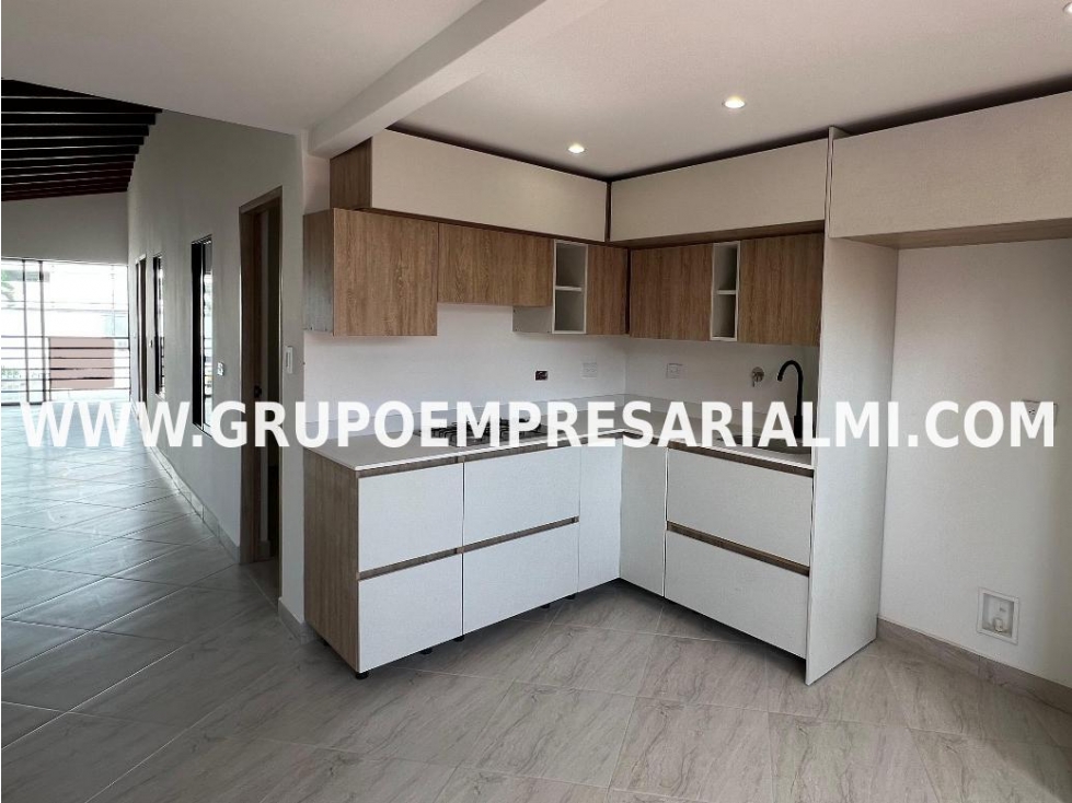 GRANDIOSO APARTAMENTO EN VENTA - SECTOR SAN BERNARDO COD: 32906 — foto 3