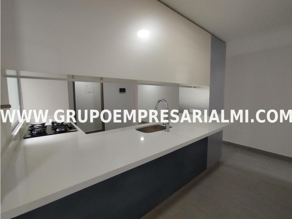 GRANDIOSO APARTAMENTO EN VENTA - SECTOR LAURELES COD: 33496 — foto 6