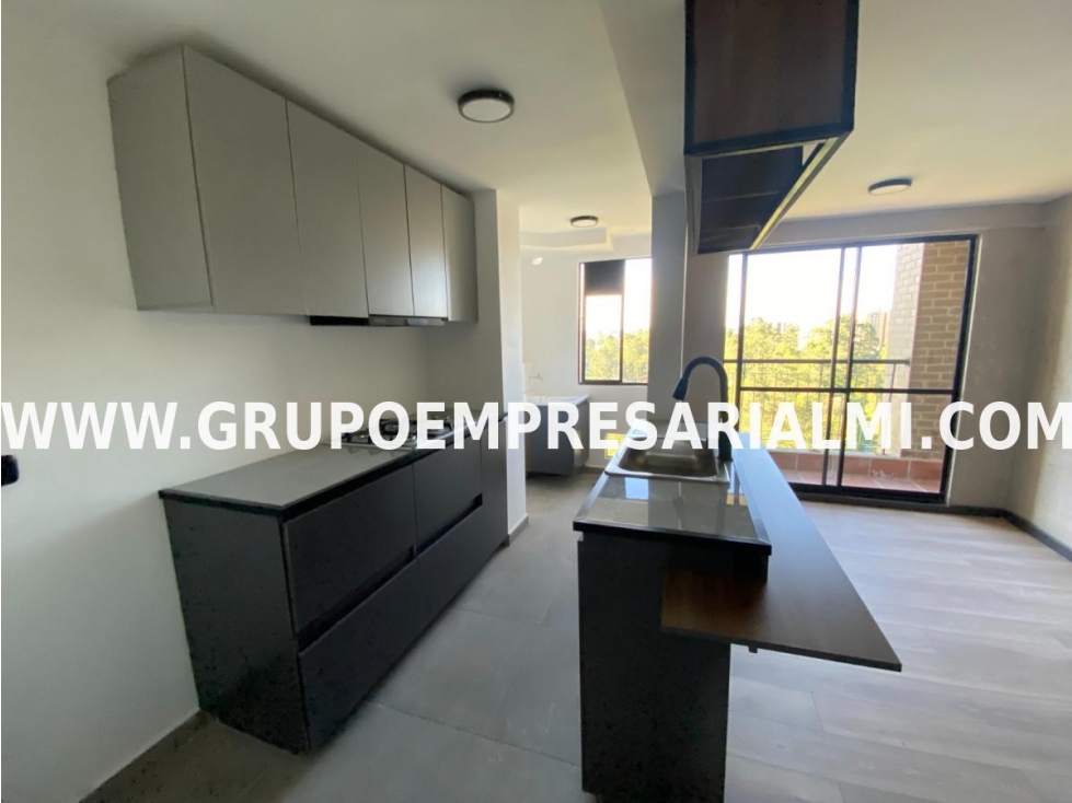 GRANDIOSO APARTAMENTO EN VENTA - SECTOR EL PORVENIR COD: 34178 — foto 2