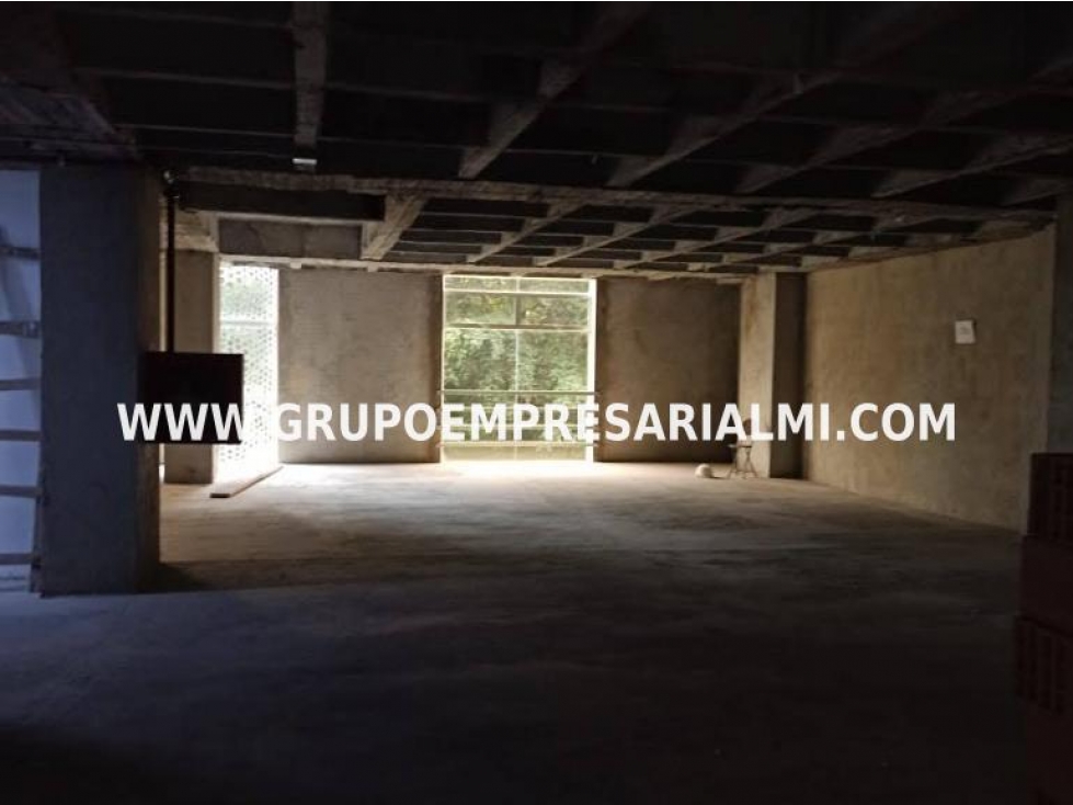 GRANDIOSO EDIFICIO EN RENTA - SECTOR CONQUISTADORES COD: 30308 - 5
