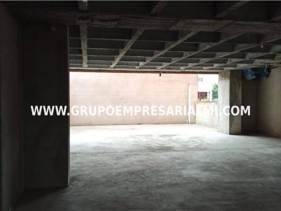 GRANDIOSO EDIFICIO EN RENTA - SECTOR CONQUISTADORES COD: 30308 - 6