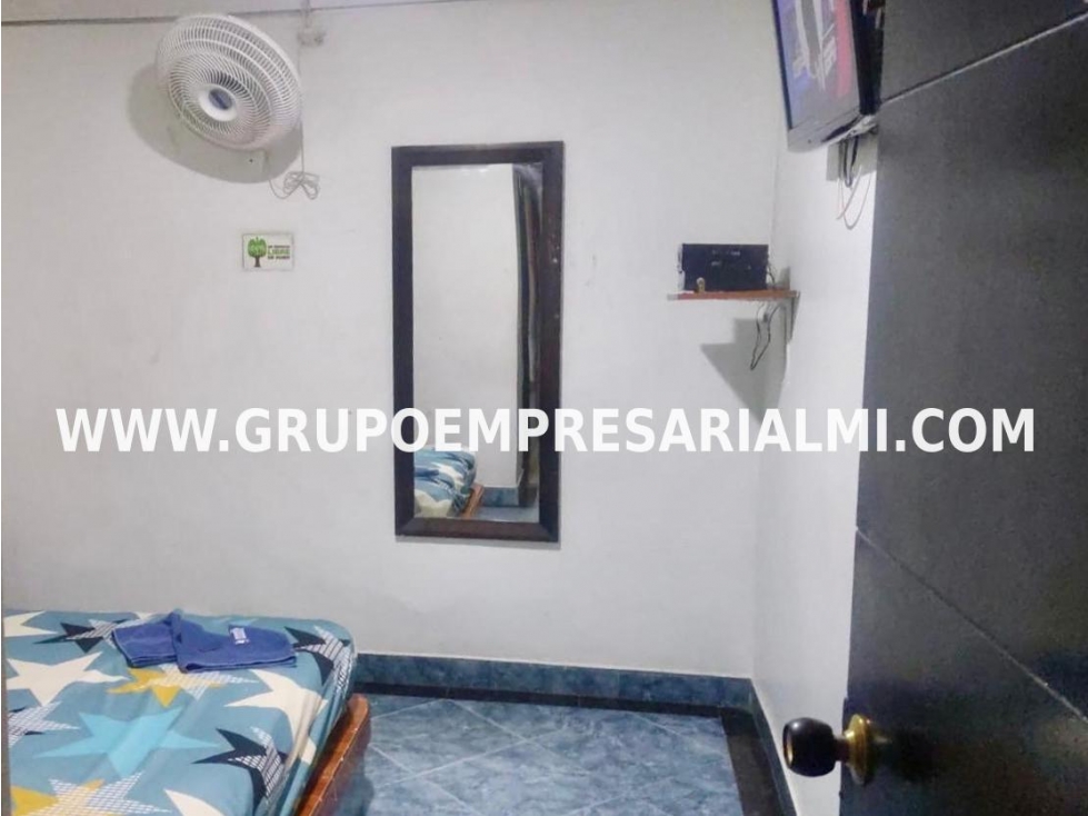 GRANDIOSO HOTEL EN ARRIENDO - SECTOR PRADO CENTRO COD: 32131 - 4