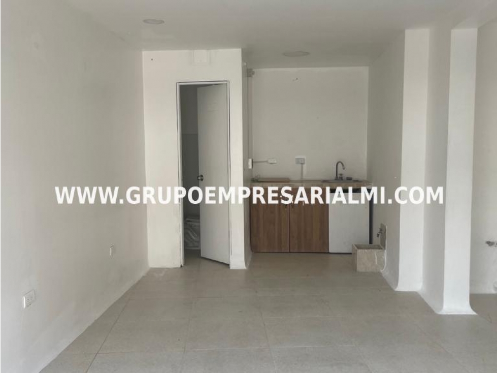 GRANDIOSO LOCAL EN ARRIENDO - SECTOR SAN BERNARDO COD: 30546