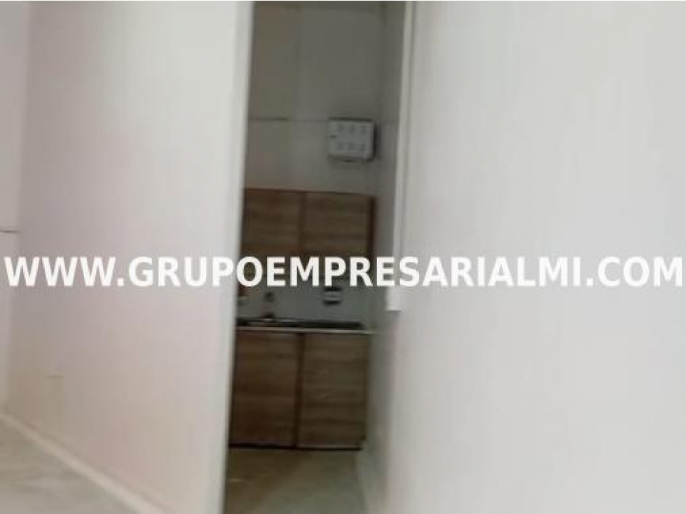 GRANDIOSO LOCAL EN ARRIENDO - SECTOR EL ESMERALDAL COD: 31644 - 2