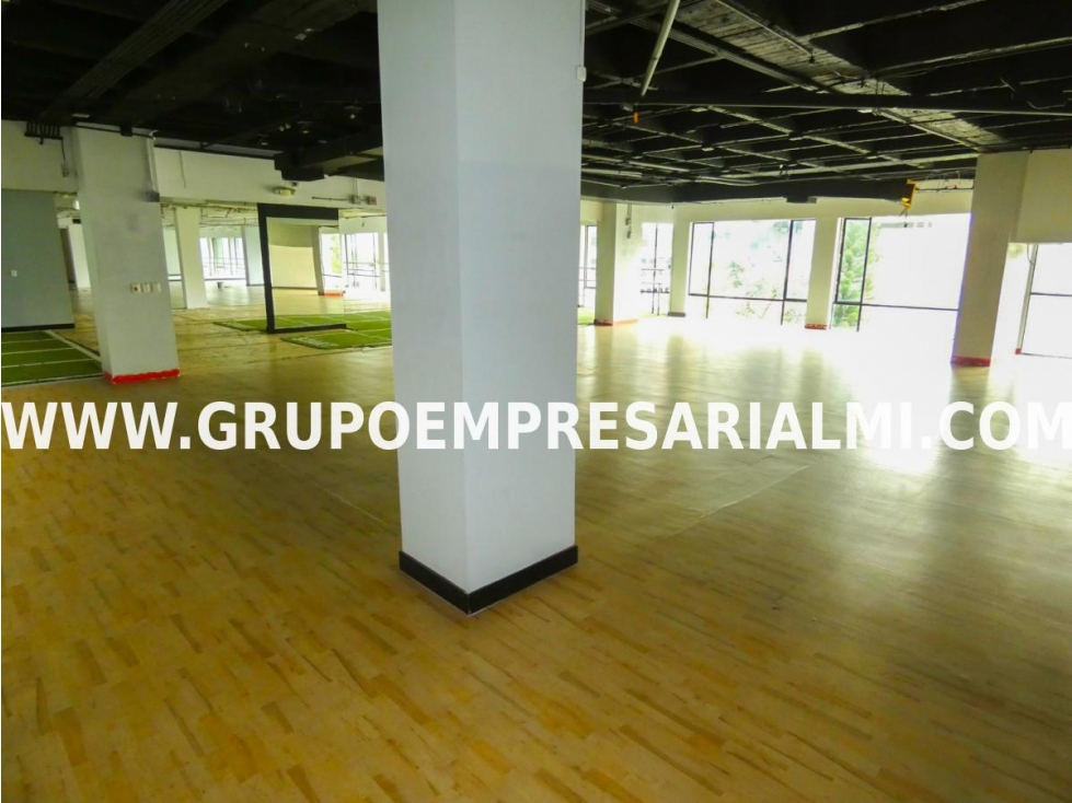GRANDIOSO LOCAL EN ARRIENDO - SECTOR MILLA DE ORO COD: 31209 — foto 6