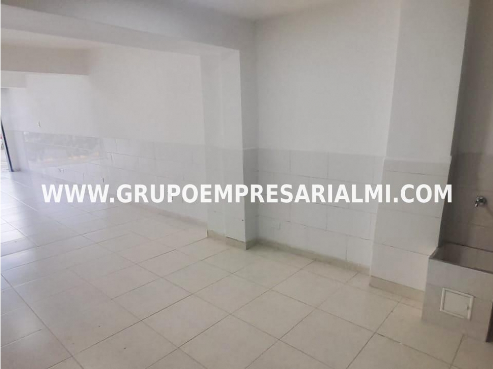 GRANDIOSO LOCAL EN ARRIENDO - SECTOR GUAYABAL COD: 31791 — foto 2