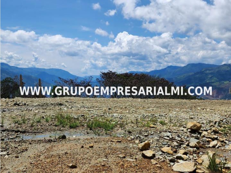 GRANDIOSO LOTE EN VENTA - SECTOR SAN FÉLIX COD: 31198 - 2