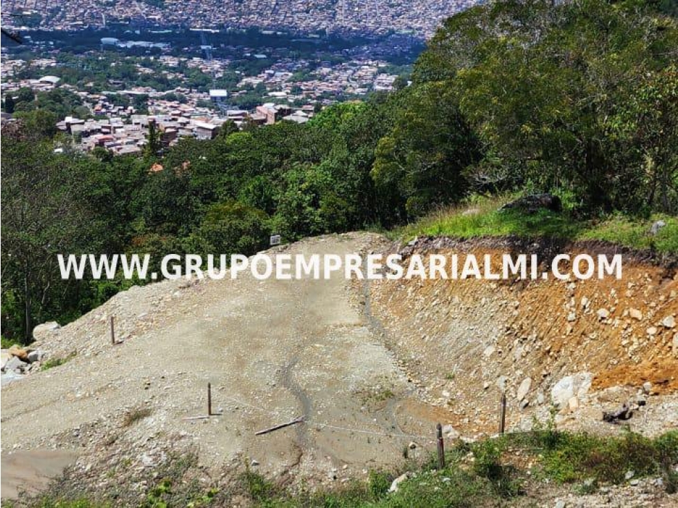 GRANDIOSO LOTE EN VENTA - SECTOR SAN FÉLIX COD: 31198 - 4