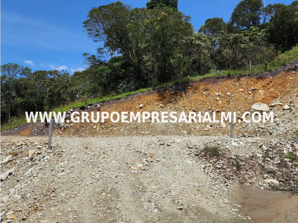 GRANDIOSO LOTE EN VENTA - SECTOR SAN FÉLIX COD: 31198 - 5
