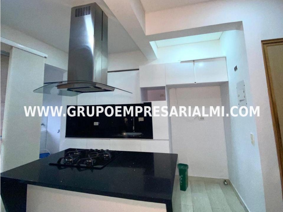 GRANDIOSO PENTHOUSE EN VENTA - SECTOR NAVARRA COD: 31249