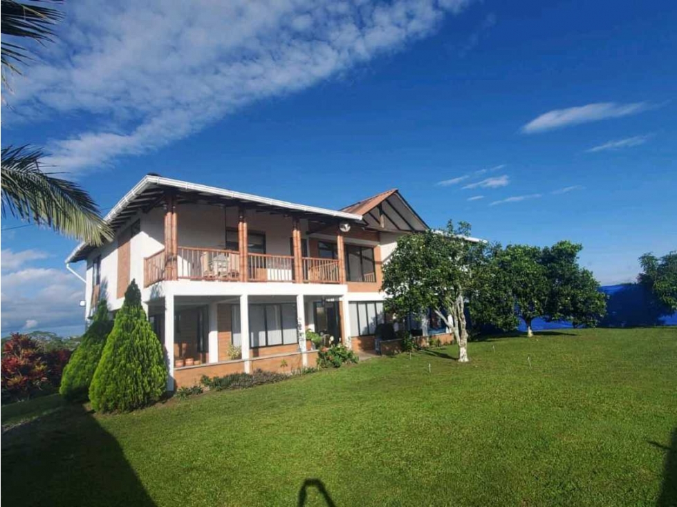 Granja Integral Productiva en Venta Vía Condina, Sector La Gramínea