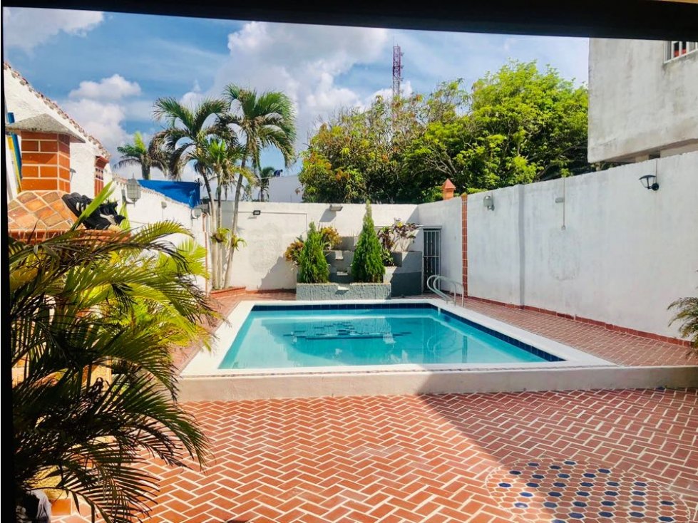 SE VENDE AMPLIACASA INDEPENDIENTE CON PISCINA EN LA CUMBRE