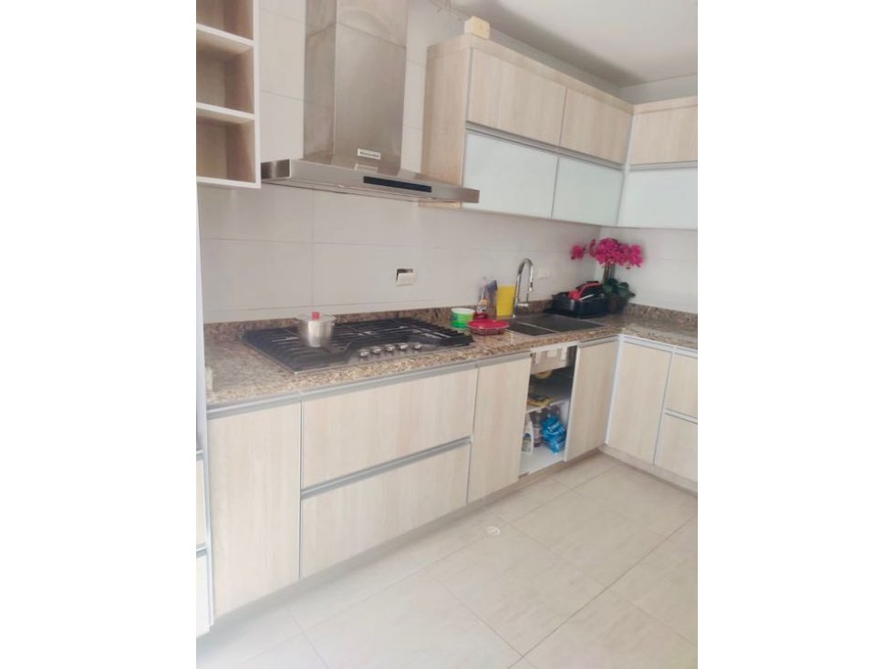 SE VENDE HERMOSA CASA REMODELADA EN CONJUNTO EN RIOMAR RESIDENCIAL — foto 4