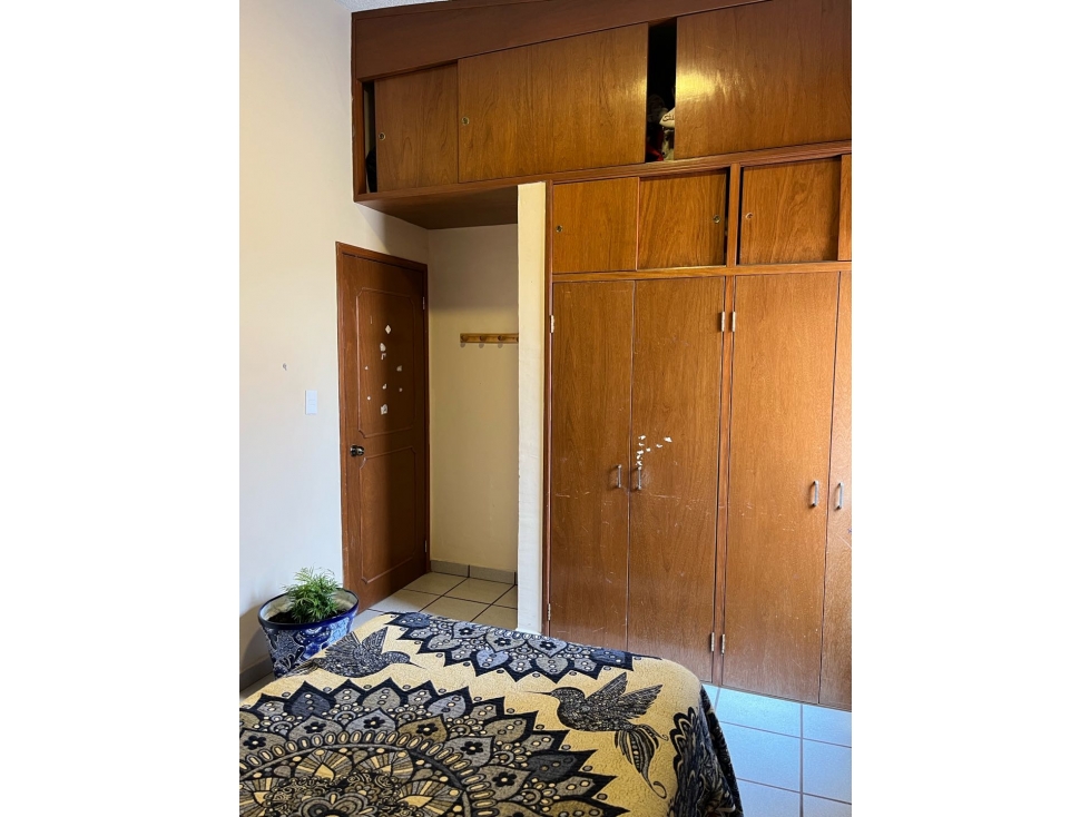 HABITACION UNIPERSONAL AMUEBLADA PARA DAMAS