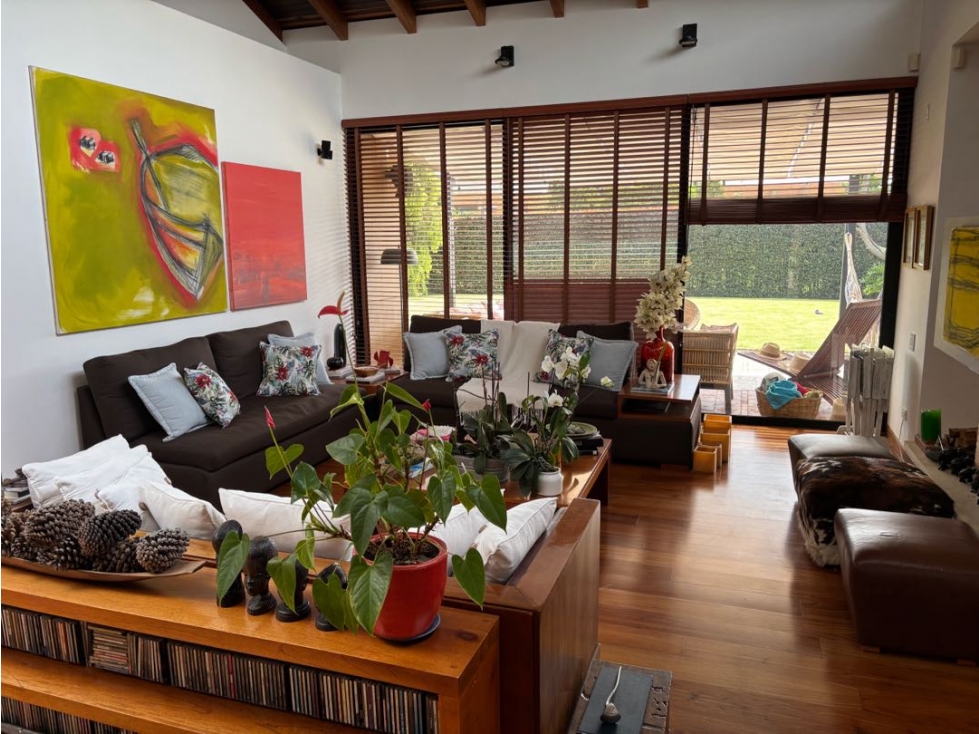 HACIENDA FONTANAR ARRIENDO*
