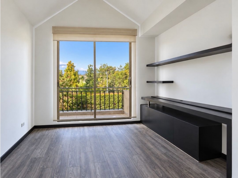 Hacienda Fontanar arriendo Casa súper precio !