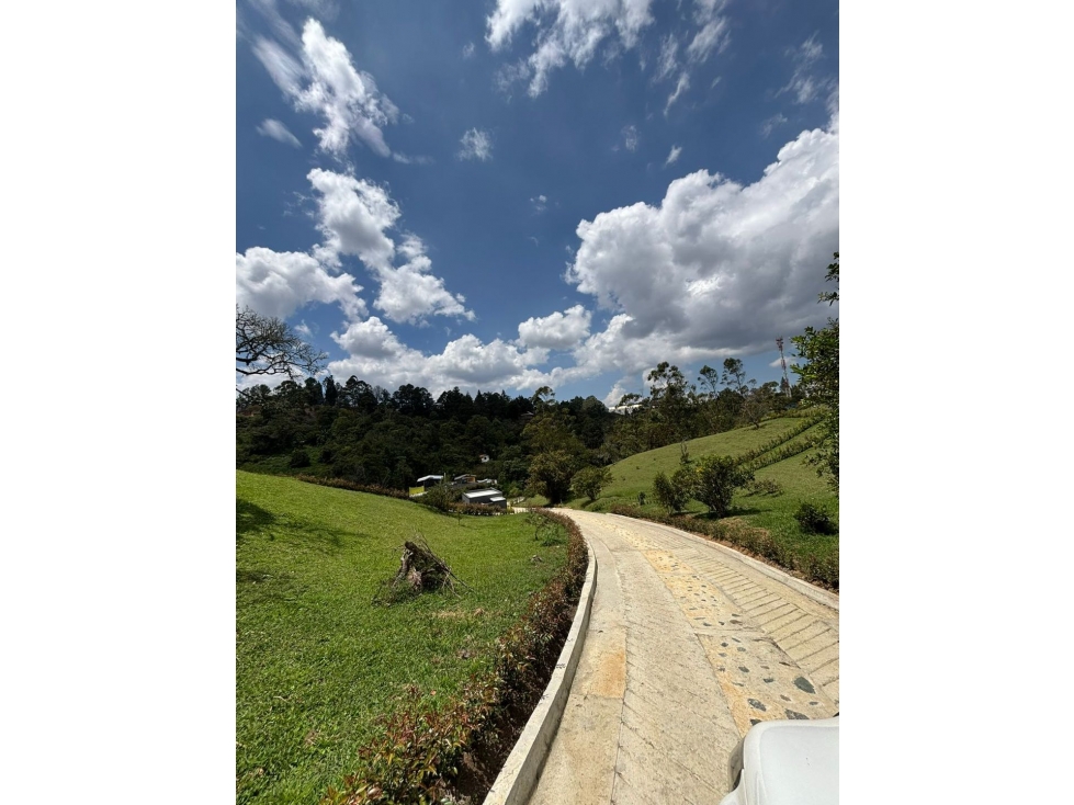 Hermosos lotes en unidad cerrada en Guarne a 10 minutos del Aeropuerto — foto 5