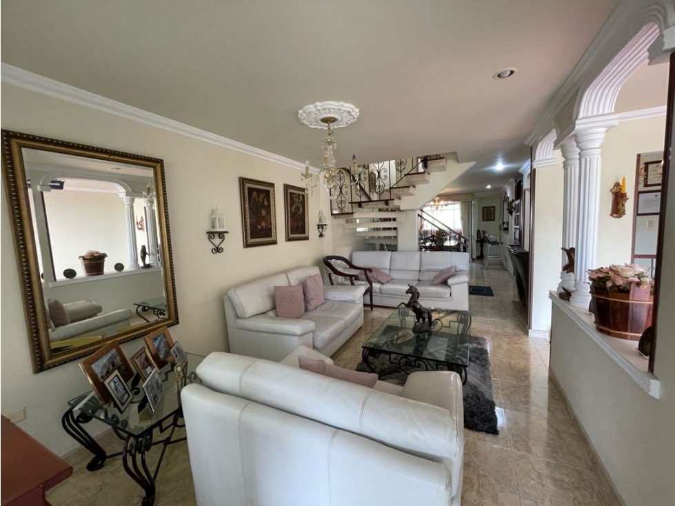 HER CASA EN CONJUNTO CERCA A PRIMAVERA URBANA — foto 2